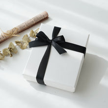 Load image into Gallery viewer, Personalized Eco-Friendly Charging Cable 5in1 Storage Box