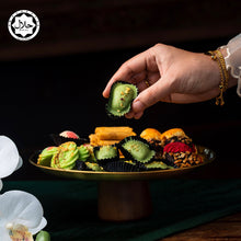 Load image into Gallery viewer, Premium Raya Exclusive Wooden Box
