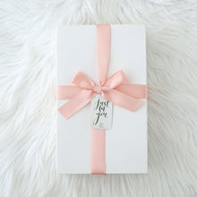 Load image into Gallery viewer, For her #9 - Tea Infuser Flask, Menstrual Relief Pad, Rose Siwu Drink