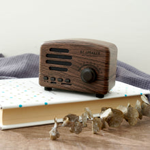 Load image into Gallery viewer, Classic Gift Set #15 (Massage Gun, Speaker, Stainless Steel Cup)