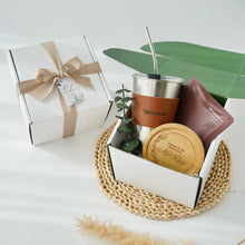 Load image into Gallery viewer, Classic Gift Set #1 (Cup with Lid and Straw, Coaster, Coffee)
