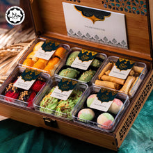 Load image into Gallery viewer, Premium Raya Exclusive Wooden Box
