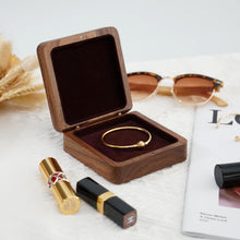 Load image into Gallery viewer, Personalized Wooden Bracelet Box
