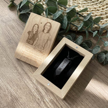 Load image into Gallery viewer, Personalized Maple Wood Necklace/Earrings Box - 6.5 x 9.5 x 3.7cm (Personalizable)
