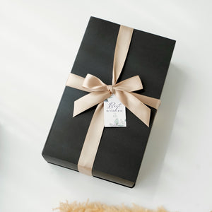 Classic Gift Set #20 (Flask, Cable5-in-1, Towel, Granola)