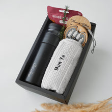 Load image into Gallery viewer, Classic Gift Set #20 (Flask, Cable5-in-1, Towel, Granola)
