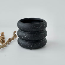 Load image into Gallery viewer, Big Flower Pot (Clearance)
