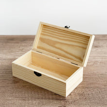 Load image into Gallery viewer, Wooden Box  - 20 x 10 x 7 cm (Personalizable)
