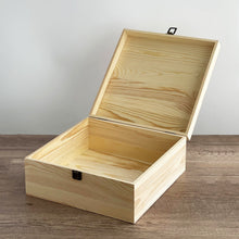 Load image into Gallery viewer, Wooden Box  - 30 x 30 x13 cm (Personalizable)
