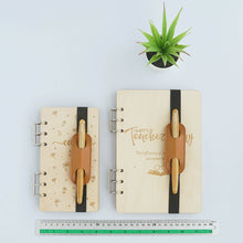 Load image into Gallery viewer, Notebook and Gel Pen with Leather Holder Set
