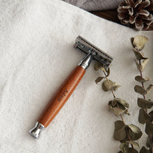 Load image into Gallery viewer, Personalized Wooden Razor
